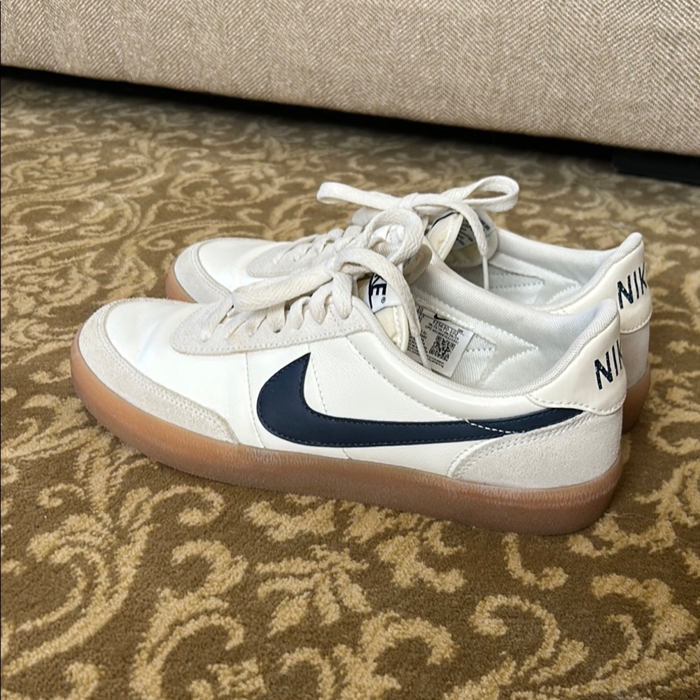 Nike White and Navy Sneakers